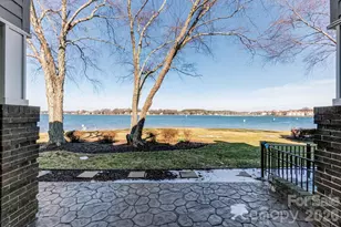 18525 Vineyard Point Ln, Cornelius, NC 28031 - Photo 35