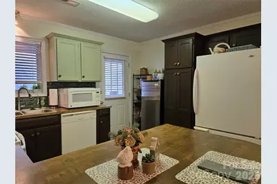 505 2nd Street Place NE #D2, Conover, NC 28613 - Photo 7