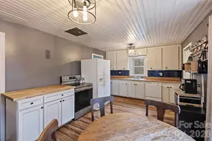 18613 Newsome Rd, Oakboro, NC 28129 - Photo 9