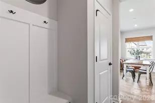 5730 Clear Creek Ln, Charlotte, NC 28215 - Photo 29