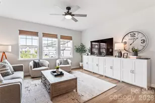 5730 Clear Creek Ln, Charlotte, NC 28215 - Photo 9