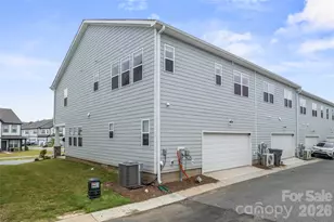 5730 Clear Creek Ln, Charlotte, NC 28215 - Photo 31