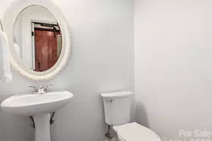 906 Woodvine Rd, Asheville, NC 28803 - Photo 17