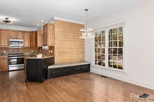 906 Woodvine Rd, Asheville, NC 28803 - Photo 15