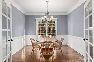 906 Woodvine Rd, Asheville, NC 28803 - Photo 7