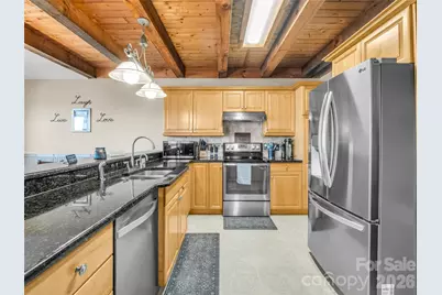 258 Deer Run, Hendersonville, NC 28739 - Photo 13