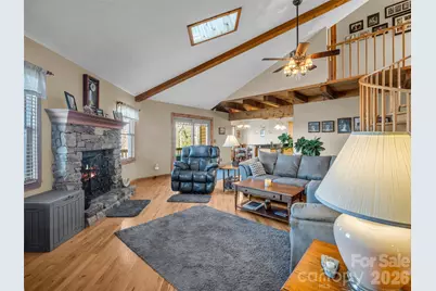 258 Deer Run, Hendersonville, NC 28739 - Photo 9