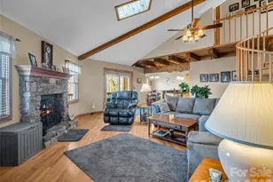 258 Deer Run, Hendersonville, NC 28739 - Photo 9