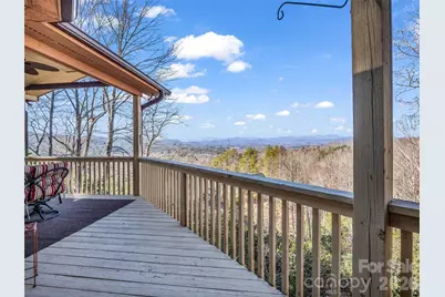 258 Deer Run, Hendersonville, NC 28739 - Photo 17