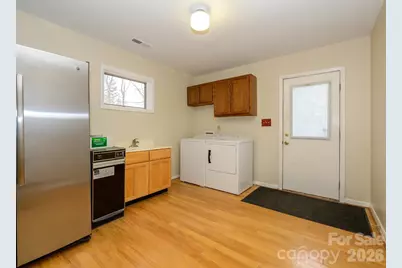 7600 Wallace Lane, Charlotte, NC 28212 - Photo 31