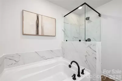 537 Dawn Circle, Charlotte, NC 28213 - Photo 17