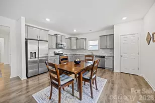 5135 Arbordale Wy, Mount Holly, NC 28120 - Photo 3