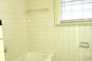 2245 Crescent Ave, Charlotte, NC 28207 - Photo 7