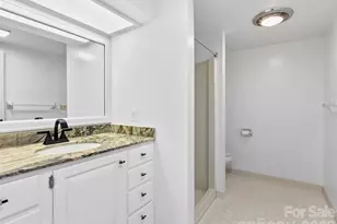 2731 Miller Ln, Hendersonville, NC 28791 - Photo 23