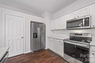 2051 Moss Creek Dr, Harrisburg, NC 28075 - Photo 5