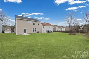 2051 Moss Creek Dr, Harrisburg, NC 28075 - Photo 31