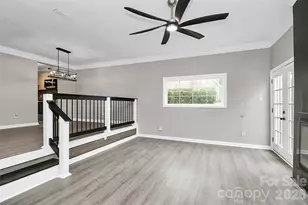 7929 Charter Oak Ln, Charlotte, NC 28226 - Photo 13