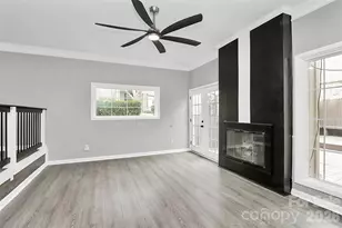 7929 Charter Oak Ln, Charlotte, NC 28226 - Photo 15