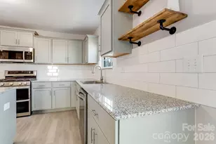 2769 Waybrook Dr, Dallas, NC 28034 - Photo 3