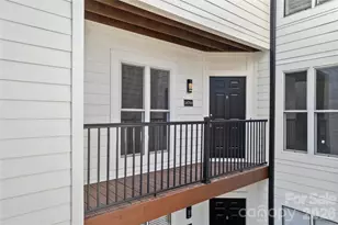 18729 Vineyard Point Ln, Cornelius, NC 28031 - Photo 9