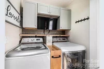 2222 15th Avenue NE, Hickory, NC 28601 - Photo 9