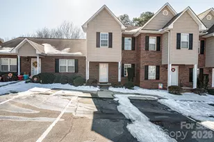 2222 15th Ave NE, Hickory, NC 28601 - Photo 3