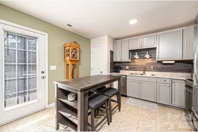 2222 15th Avenue NE, Hickory, NC 28601 - Photo 7