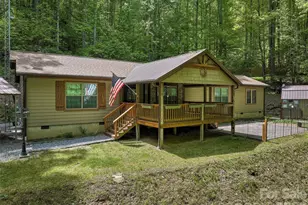 390 Camp Branch Rd, Whittier, NC 28789 - Photo 5