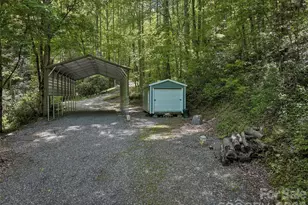 390 Camp Branch Rd, Whittier, NC 28789 - Photo 3