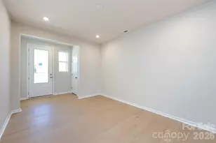 6005 Longar Ln, Charlotte, NC 28269 - Photo 5