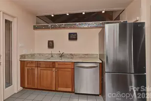 3310 Windbluff Dr, Charlotte, NC 28277 - Photo 9