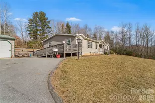 719 Smyre Rd, Zirconia, NC 28790 - Photo 25