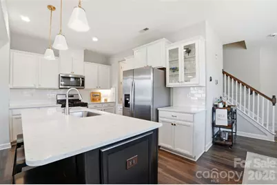 9258 Glenburn Lane, Charlotte, NC 28278 - Photo 7