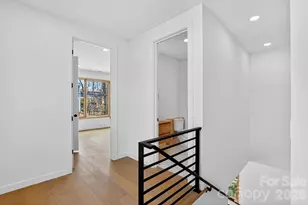 8 Houston St, Asheville, NC 28801 - Photo 33