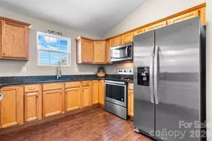 3842 E Maiden Rd, Maiden, NC 28650 - Photo 15