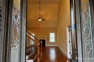 2434 Gateway Ln, Lincolnton, NC 28092 - Photo 3