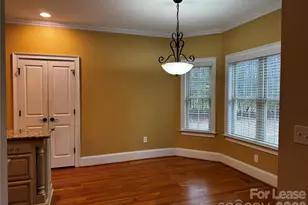 2434 Gateway Ln, Lincolnton, NC 28092 - Photo 9