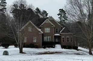 2434 Gateway Ln, Lincolnton, NC 28092 - Photo 1