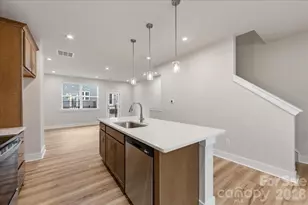 6008 Pivot Ct, Charlotte, NC 28205 - Photo 13