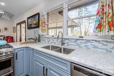 355 Mockingbird Drive, Hendersonville, NC 28792 - Photo 17