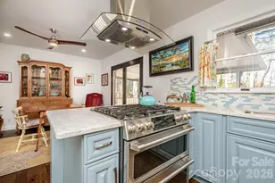 355 Mockingbird Dr, Hendersonville, NC 28792 - Photo 13