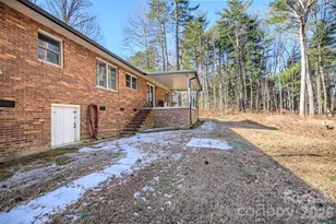 355 Mockingbird Dr, Hendersonville, NC 28792 - Photo 41