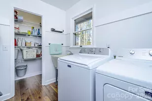 355 Mockingbird Dr, Hendersonville, NC 28792 - Photo 19