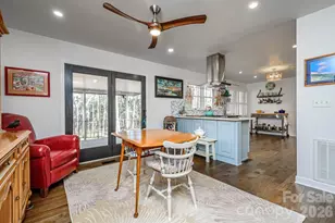 355 Mockingbird Dr, Hendersonville, NC 28792 - Photo 9