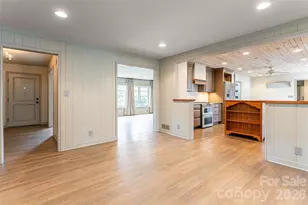 21 Pine Tree Cir, Asheville, NC 28804 - Photo 15