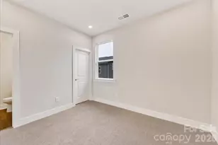 6016 Pivot Ct, Charlotte, NC 28205 - Photo 29