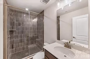 6016 Pivot Ct, Charlotte, NC 28205 - Photo 7