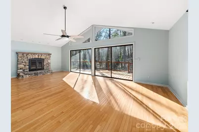 138 Woodhaven Drive, Hendersonville, NC 28739 - Photo 5