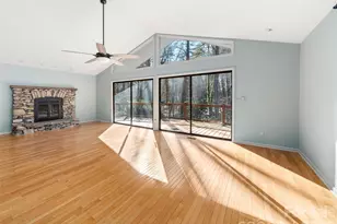 138 Woodhaven Dr, Hendersonville, NC 28739 - Photo 5