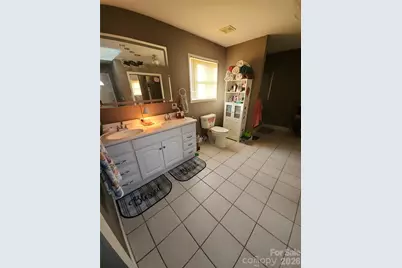 110 E Price Street, Hendersonville, NC 28739 - Photo 27